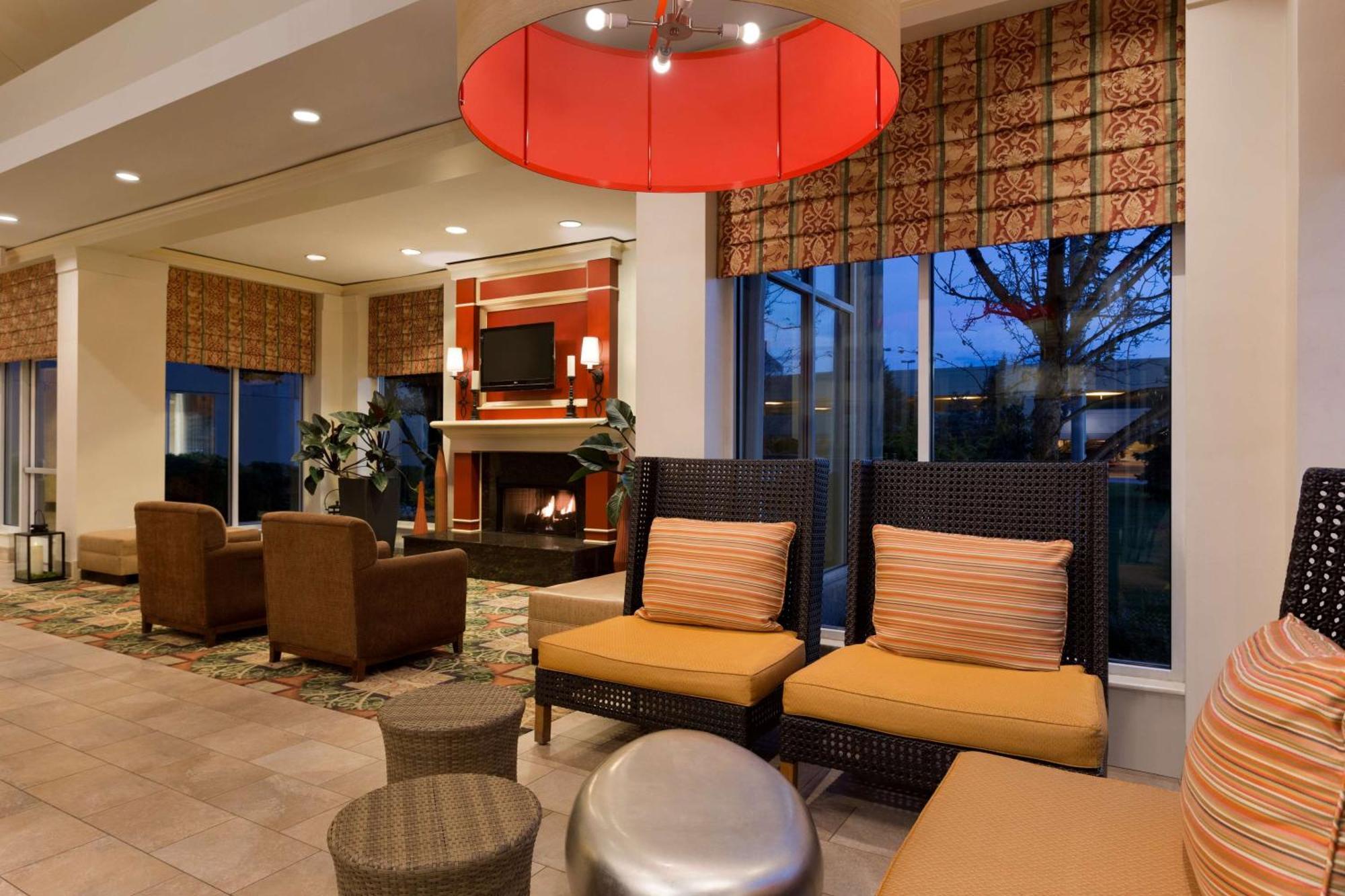 Hilton Garden Inn Oakbrook Terrace Εξωτερικό φωτογραφία