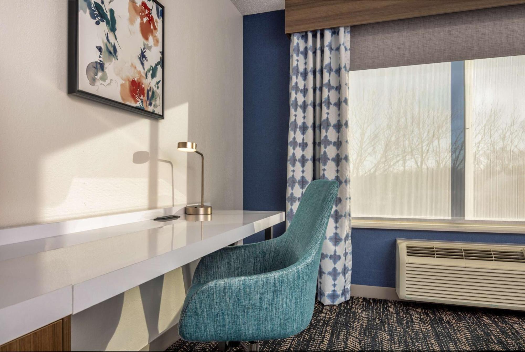 Hilton Garden Inn Oakbrook Terrace Εξωτερικό φωτογραφία