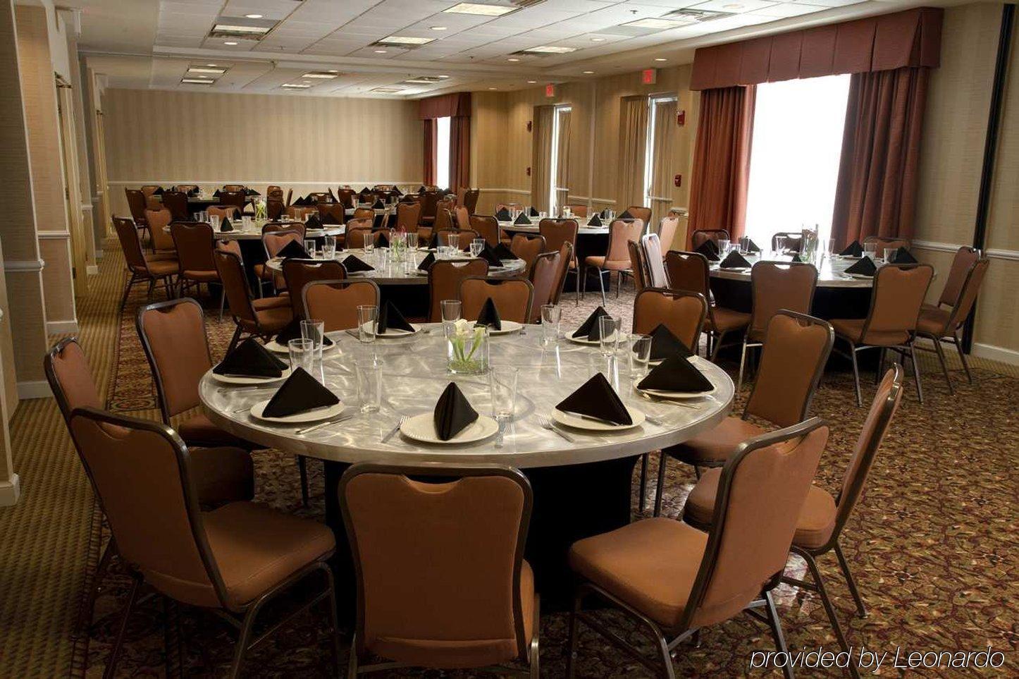 Hilton Garden Inn Oakbrook Terrace Εξωτερικό φωτογραφία